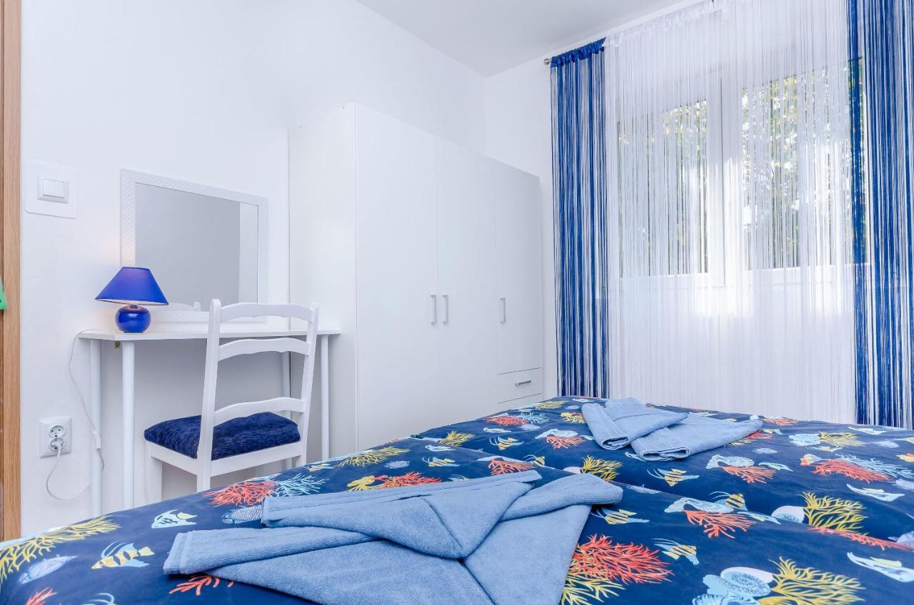 Apartment Snjezana 산책길 외부 사진