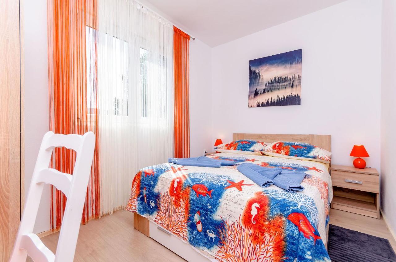 Apartment Snjezana 산책길 외부 사진