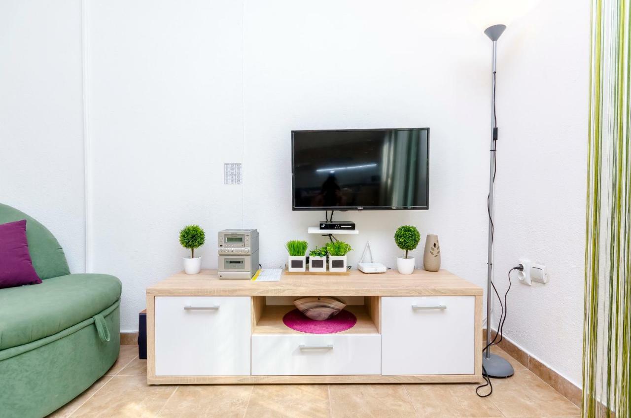 Apartment Snjezana 산책길 외부 사진
